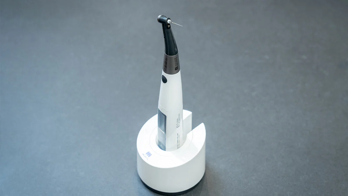 Low-impact treatment with nickel-titanium files